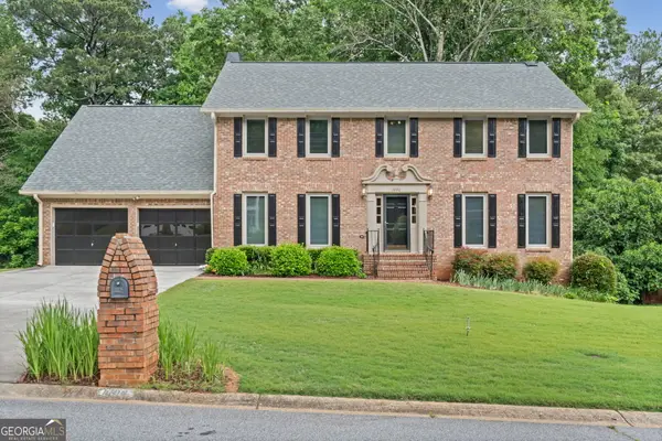 1090 Kelvington Way Sw, Lilburn, GA 30047