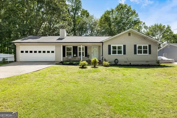 5627 Pinewood Drive, Flowery Branch, GA 30542