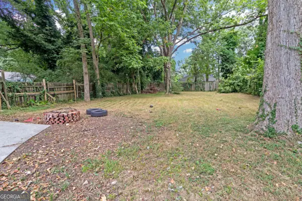 1055 Mayson Turner Road, Atlanta, GA 30314