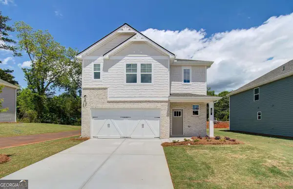 15 Armour Pass, Newnan, GA 30263