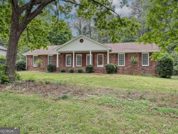 2764 Amberly Way, Snellville, GA 30078