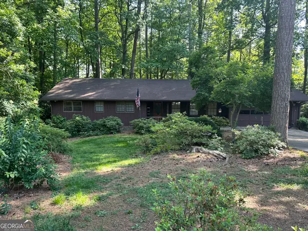 597 Beth Court Sw, Lilburn, GA 30047