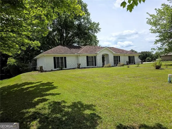 2064 Skyland Glen Drive, Snellville, GA 30078