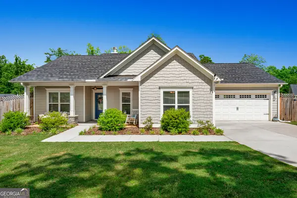 237 N Point Circle, Hartwell, GA 30643