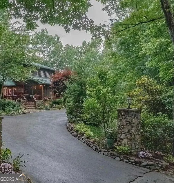 205 Minnehaha Trail, Blue Ridge, GA 30513