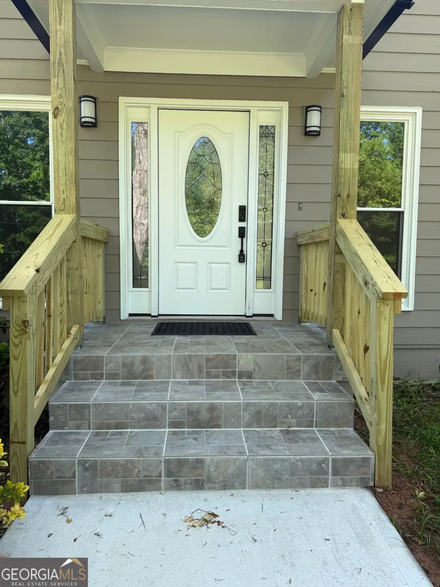 6111 S Glenn Forest Sw, Mableton, GA 30126 - #2