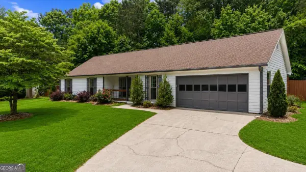 330 Monivea Lane, Roswell, GA 30075