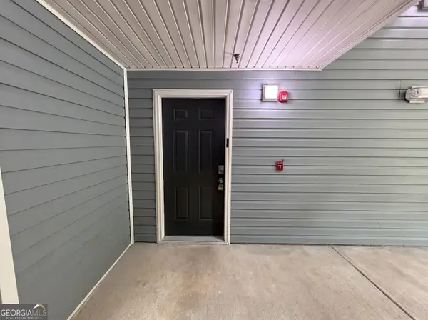 3102 Fairington Village Drive, Lithonia, GA 30038