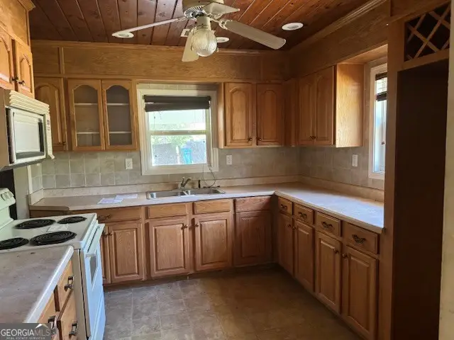 201 Davis Drive, Centerville, GA 31028 - #3