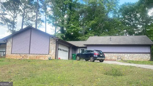 5025 Stoney Point Circle, Stone Mountain, GA 30088