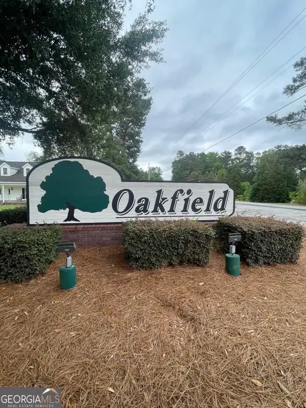 9037 Oakfield Dr, STATESBORO, GA 30458
