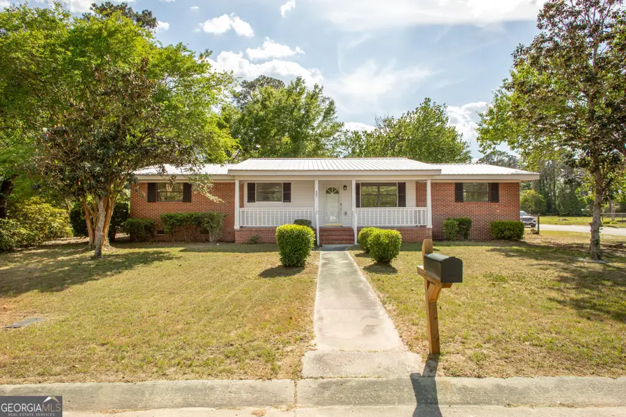 407 Pineview Drive, Waycross, GA 31501 - #2