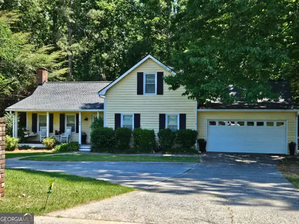 184 Lake Somerset Drive Nw, Marietta, GA 30064