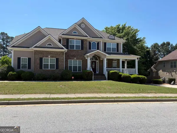 125 Susan Lane, Fayetteville, GA 30215