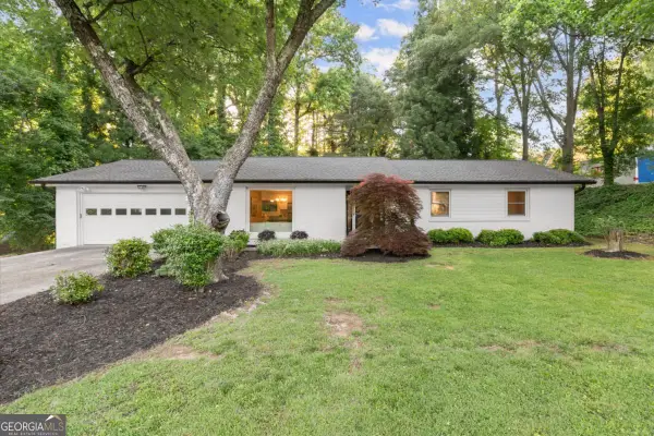 122 Cross Gate Drive, Marietta, GA 30068
