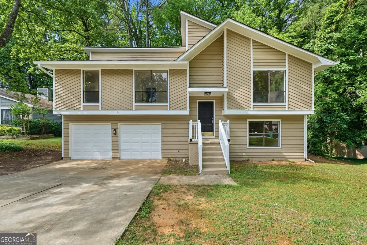996 Park Forest Trl Nw, Lilburn, GA 30047 - #1