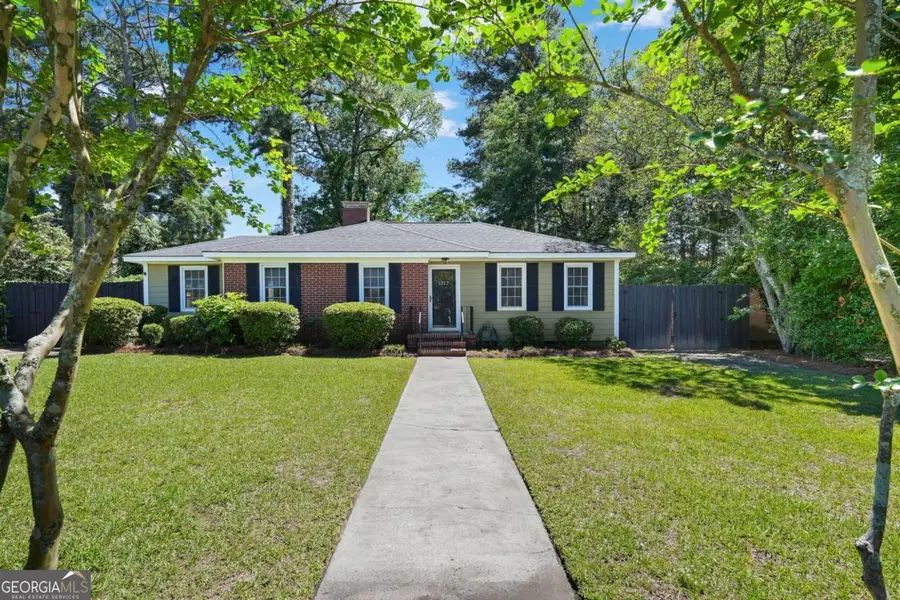 1217 E Derenne Avenue, Savannah, GA 31406 - #3