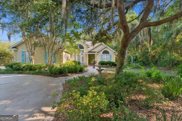 390 Harbor View Drive, Woodbine, GA 31569