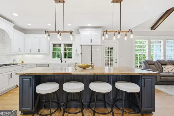 401 Maple Ridge Court, Cumming, GA 30028
