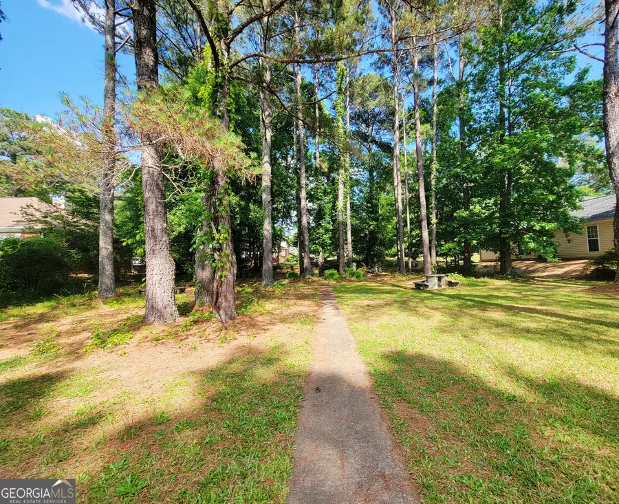 116 W Greenwich Circle, Lagrange, GA 30241 - #2