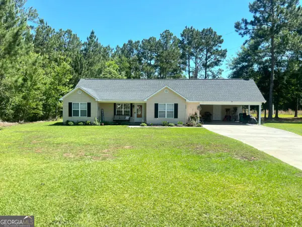 209 Greenbrier Circle, Ocilla, GA 31774