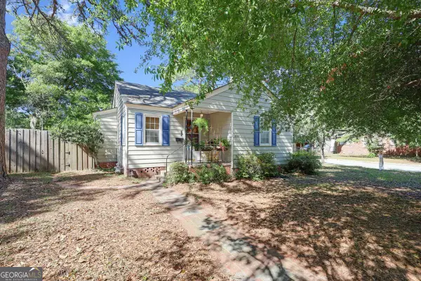2224 E 38th Street, Savannah, GA 31404