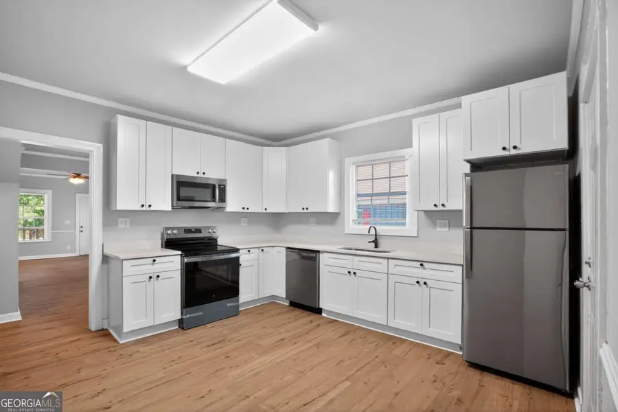 202 Park Street, Griffin, GA 30223 - #3