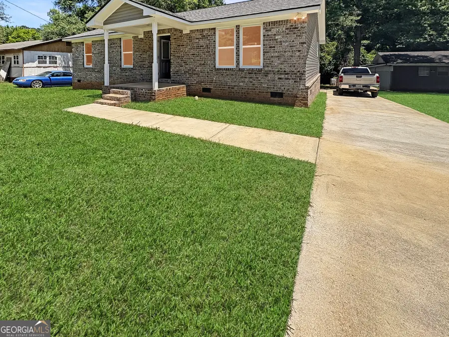 24 George Street, Forsyth, GA 31029 - #2