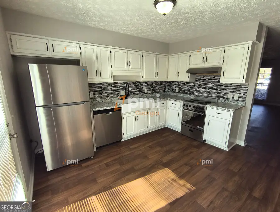 102 Peachtree Court, Lagrange, GA 30241 - #3