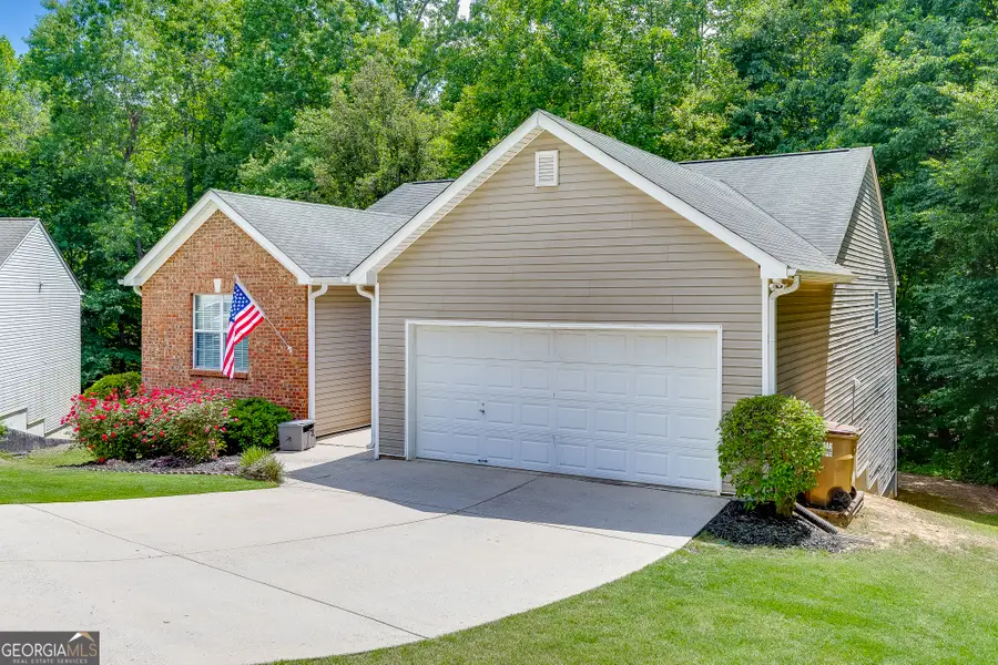 6211 Huntcliff Drive, Flowery Branch, GA 30542 - #3