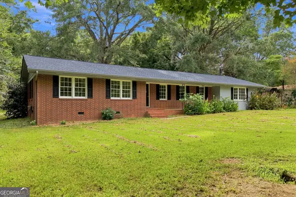 765 Glenn Carrie Road, Hull, GA 30646