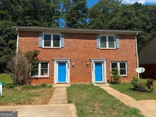 5267 Ridge Forest Drive, Stone Mountain, GA 30083