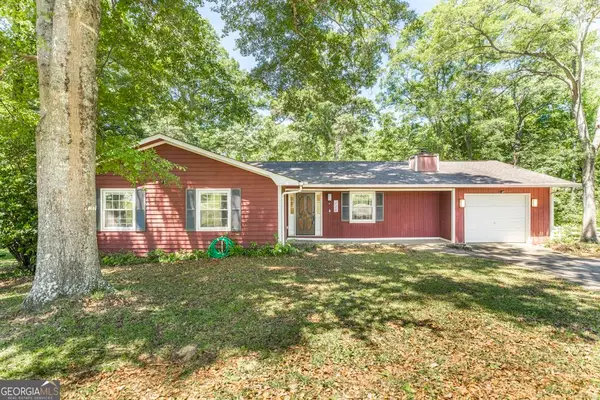 228 Lake Placid Drive, Bonaire, GA 31005
