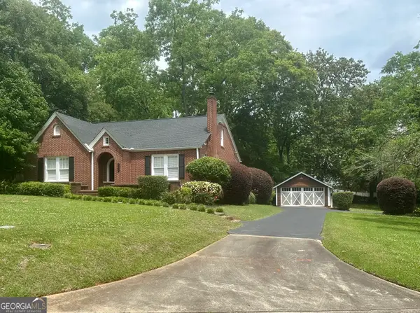 704 Woodland Dr, Griffin, GA 30224