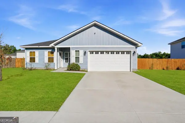 138 Cherokee Oaks Crossing, Hinesville, GA 31313