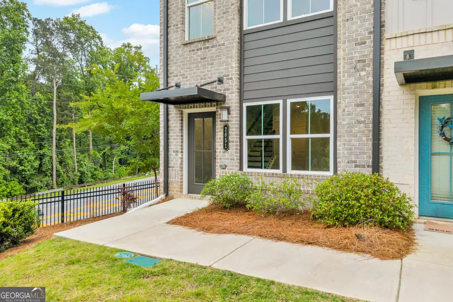 2651 Stream Terrace Nw, Atlanta, GA 30318 - #2