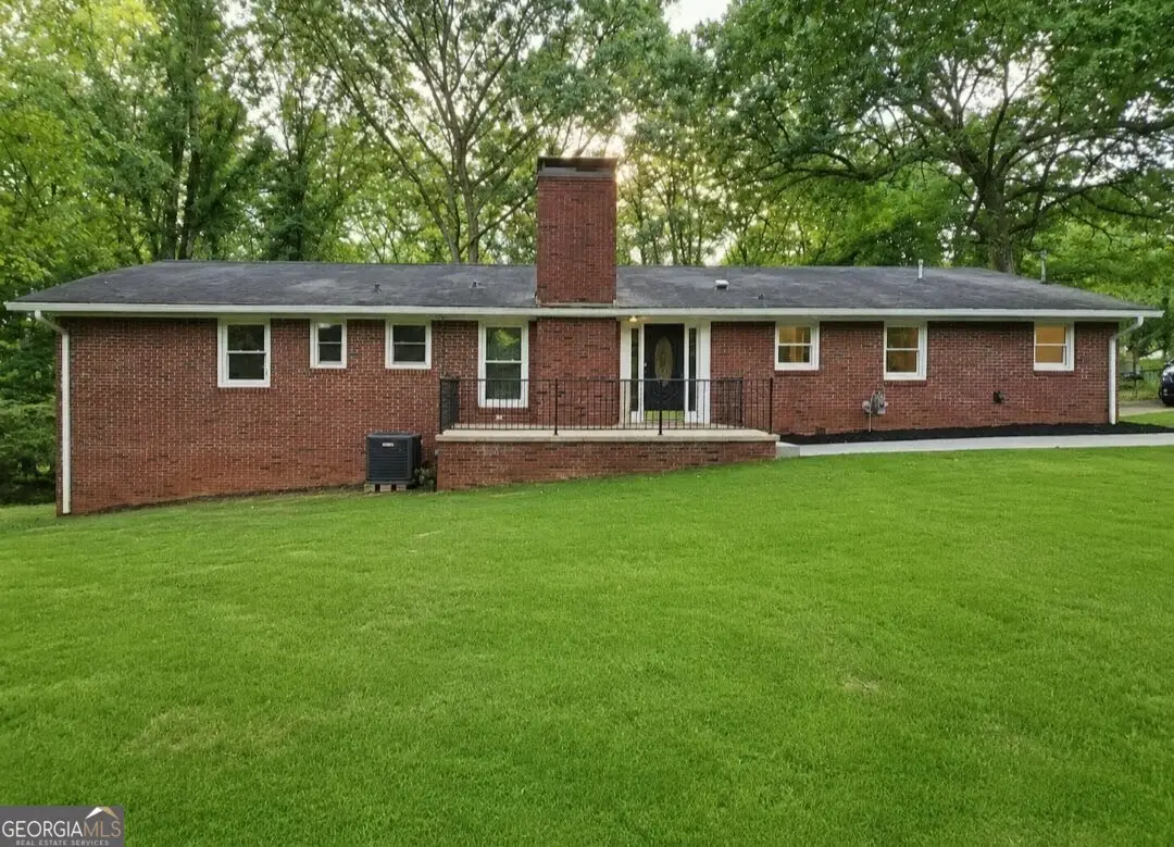 3248 Hilltop Circle, Gainesville, GA 30506 - #1