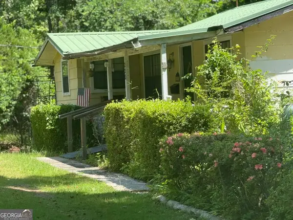 220 Presley Dr, Abbeville, AL 36310