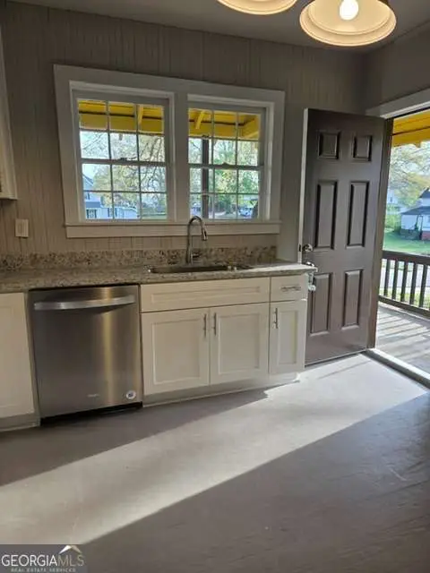 219 Grove Avenue, Lindale, GA 30147 - #2