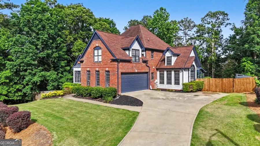 401 The Falls Of Cherokee Drive, Canton, GA 30114 - #2
