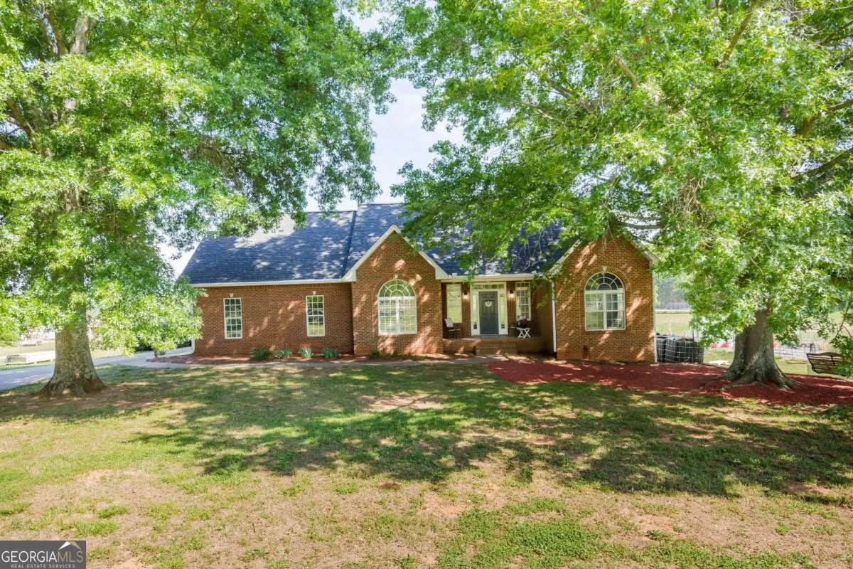 75 W Ridgeway Road, Maysville, GA 30558 - #1
