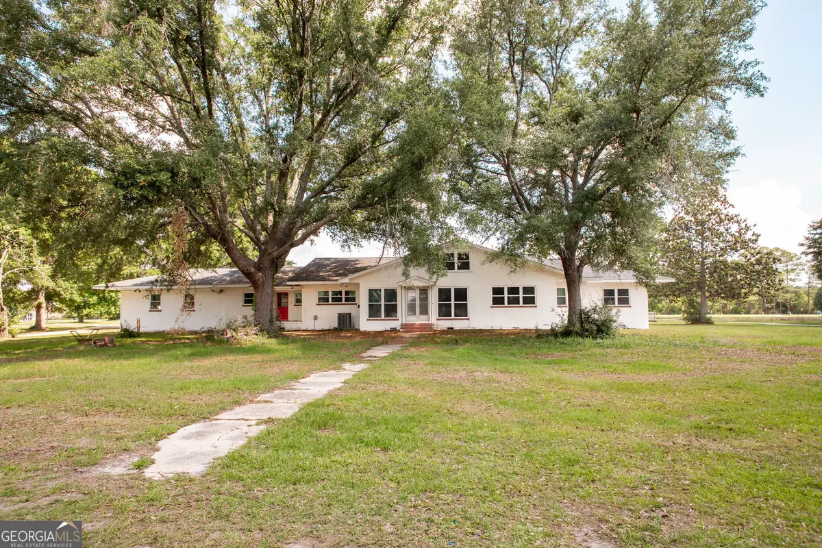 1402 W 12th Street, Alma, GA 31510 - #1