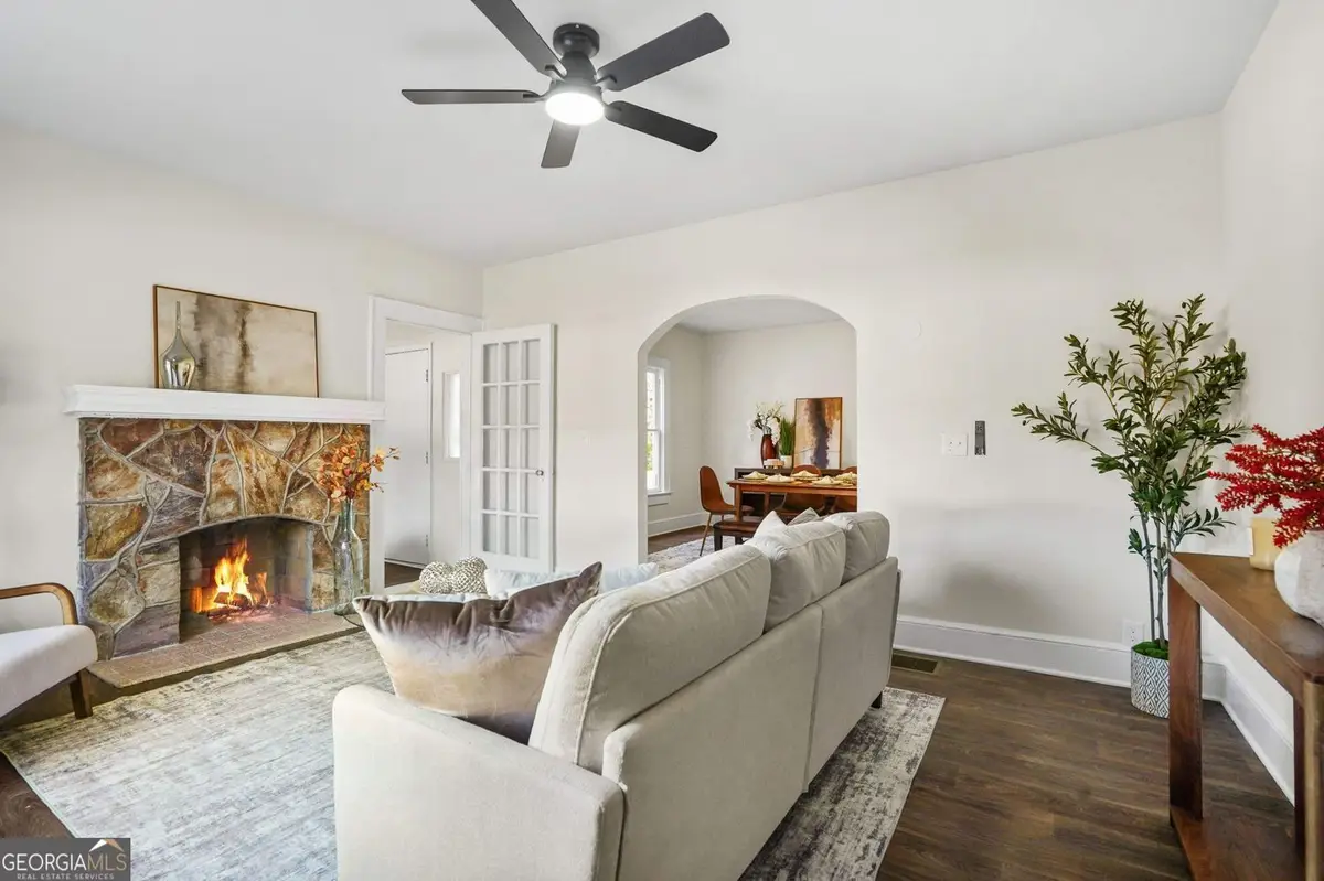 617 Hamilton E Holmes Drive Nw, Atlanta, GA 30318 - #1