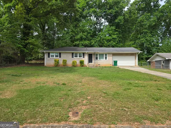 2717 Hutch Drive, Decatur, GA 30034