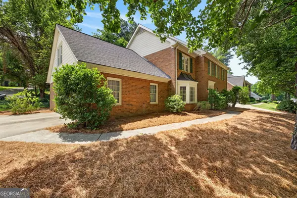 4150 Woodlark Court Ne, Roswell, GA 30075