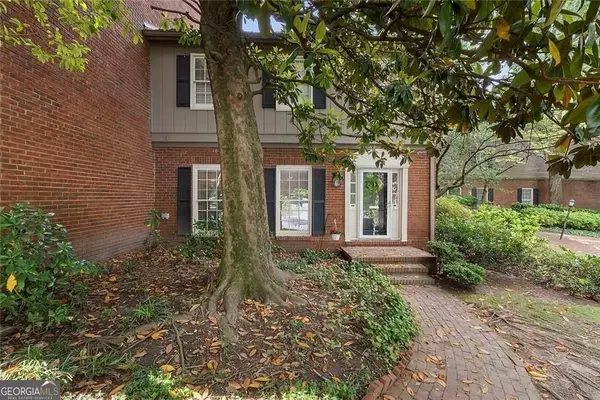 5201 Glenridge Drive, Sandy Springs, GA 30342