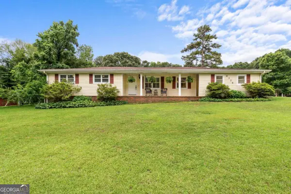 6326 South Skyline Drive, Douglasville, GA 30135