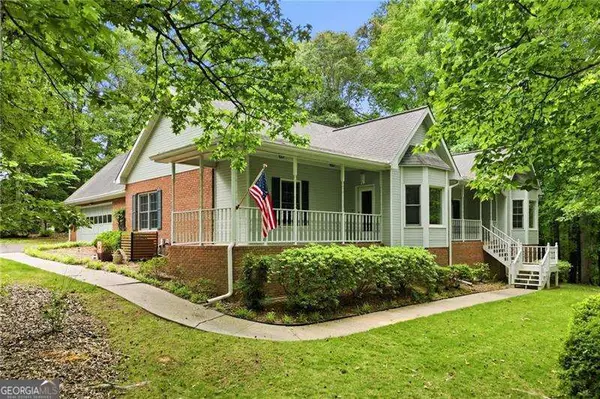 35 Elmtree Drive, Sharpsburg, GA 30277