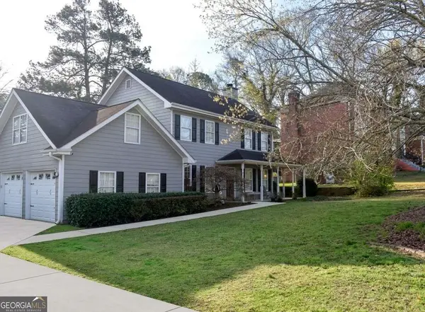 2074 Rockdale Circle, Snellville, GA 30078