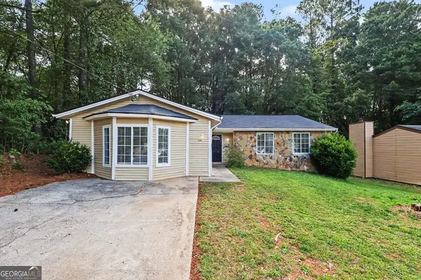2196 Scarbrough Drive, Stone Mountain, GA 30088